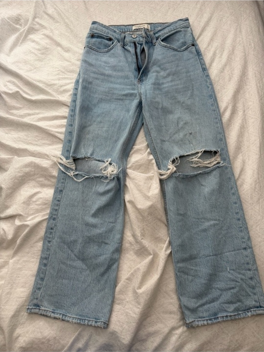 Abercrombie & Fitch The 90's Rrlaxed Jean High Rise